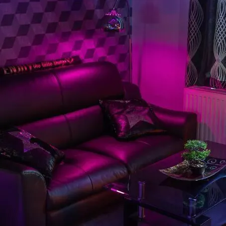 Oom 2 Rare Chromatherapy Relaxation Gem Apartment Brașov